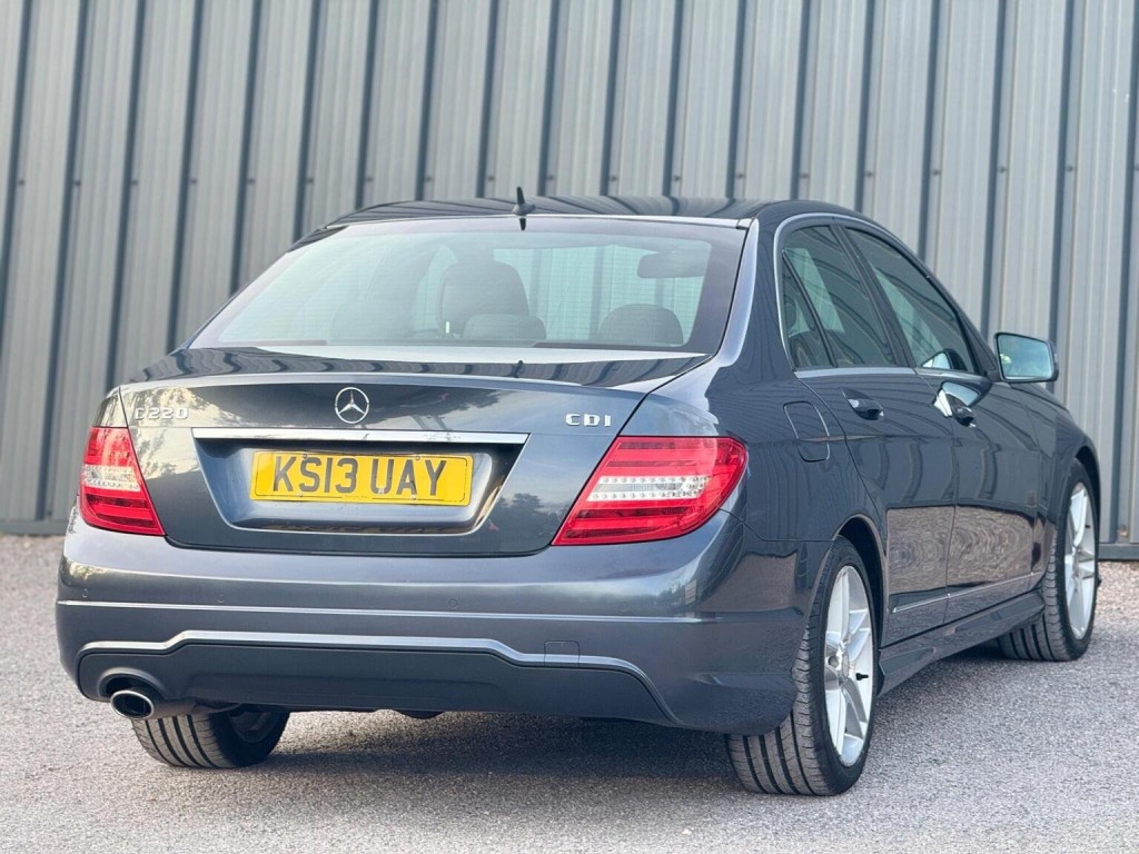 MERCEDES-BENZ C CLASS