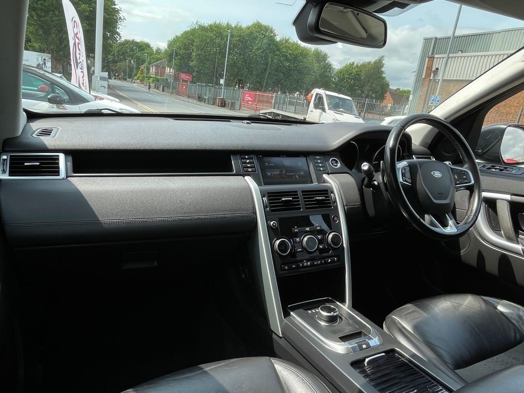 LAND ROVER DISCOVERY SPORT