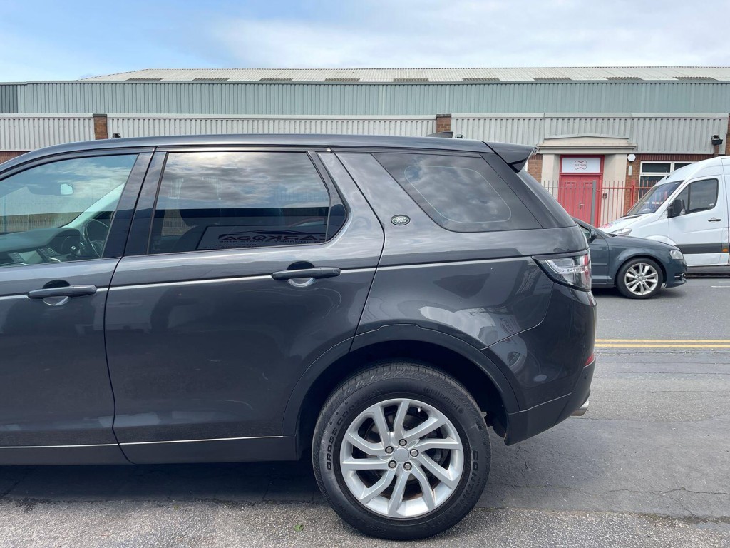 LAND ROVER DISCOVERY SPORT