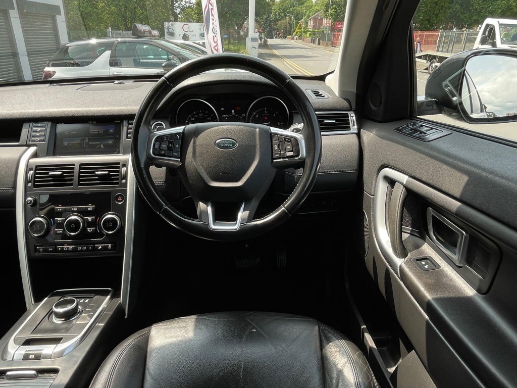 LAND ROVER DISCOVERY SPORT