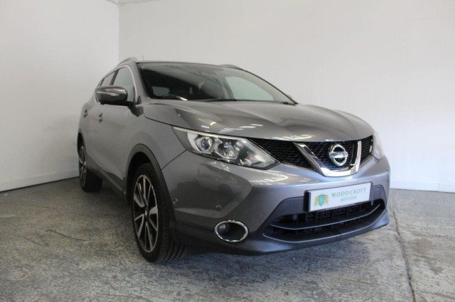 NISSAN QASHQAI 1.6 dCi Tekna 4WD Euro 5 (s/s) 5dr (2014/14)