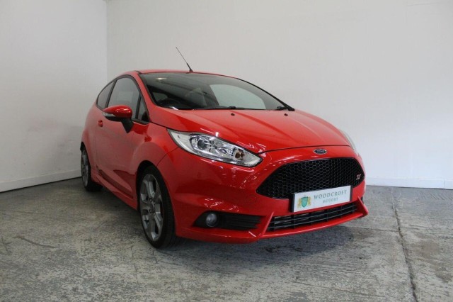 FORD FIESTA 1.6T EcoBoost ST-2 Euro 5 3dr (2013/63)