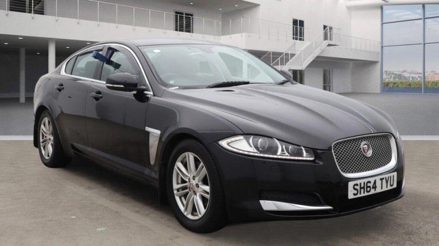 JAGUAR XF 2.2d Luxury Auto Euro 5 (s/s) 4dr (2015/64)