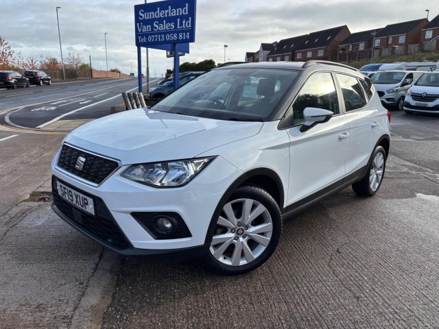 SEAT ARONA