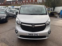 VAUXHALL VIVARO