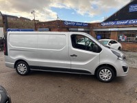 VAUXHALL VIVARO