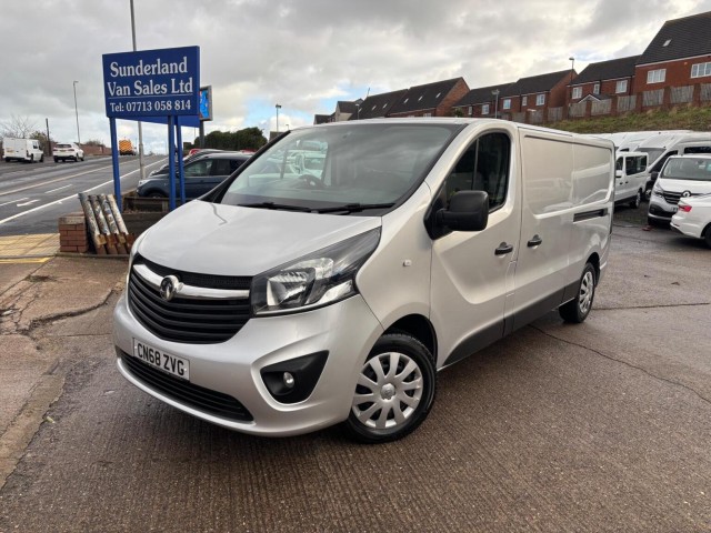 VAUXHALL VIVARO