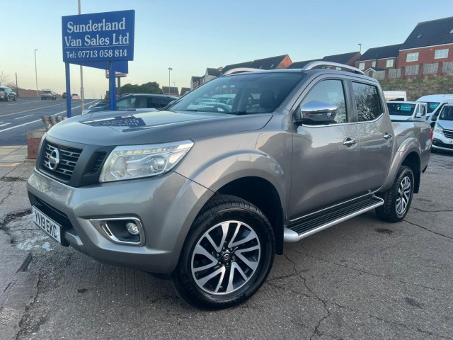 NISSAN NAVARA