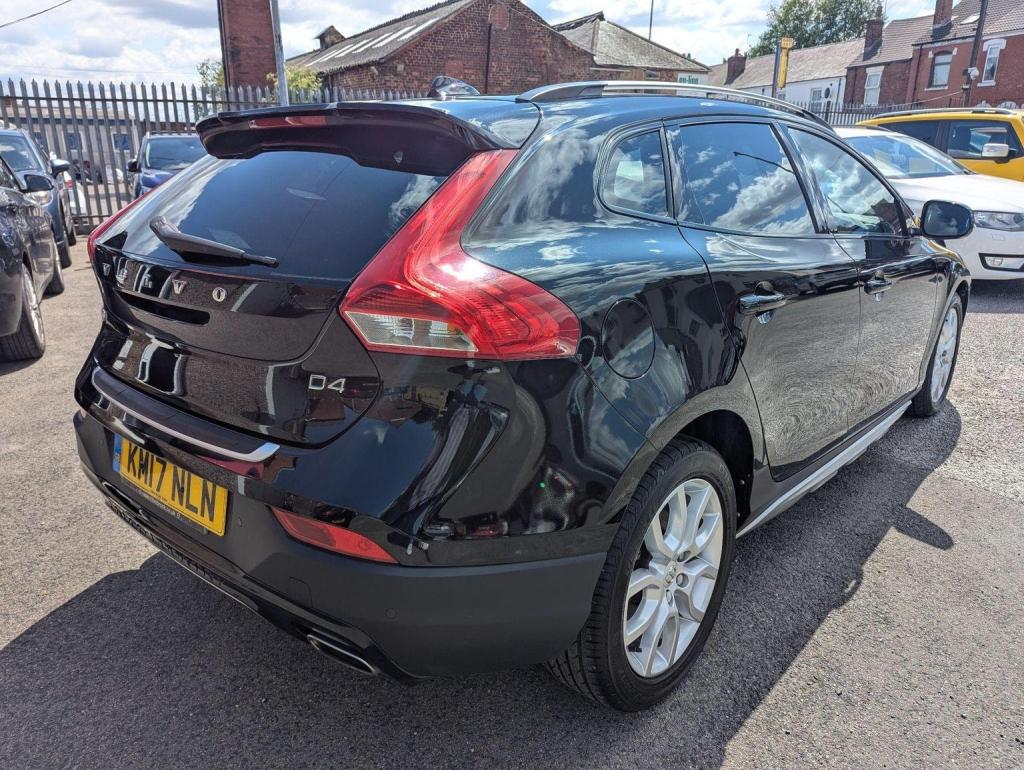 VOLVO V40 CROSS COUNTRY