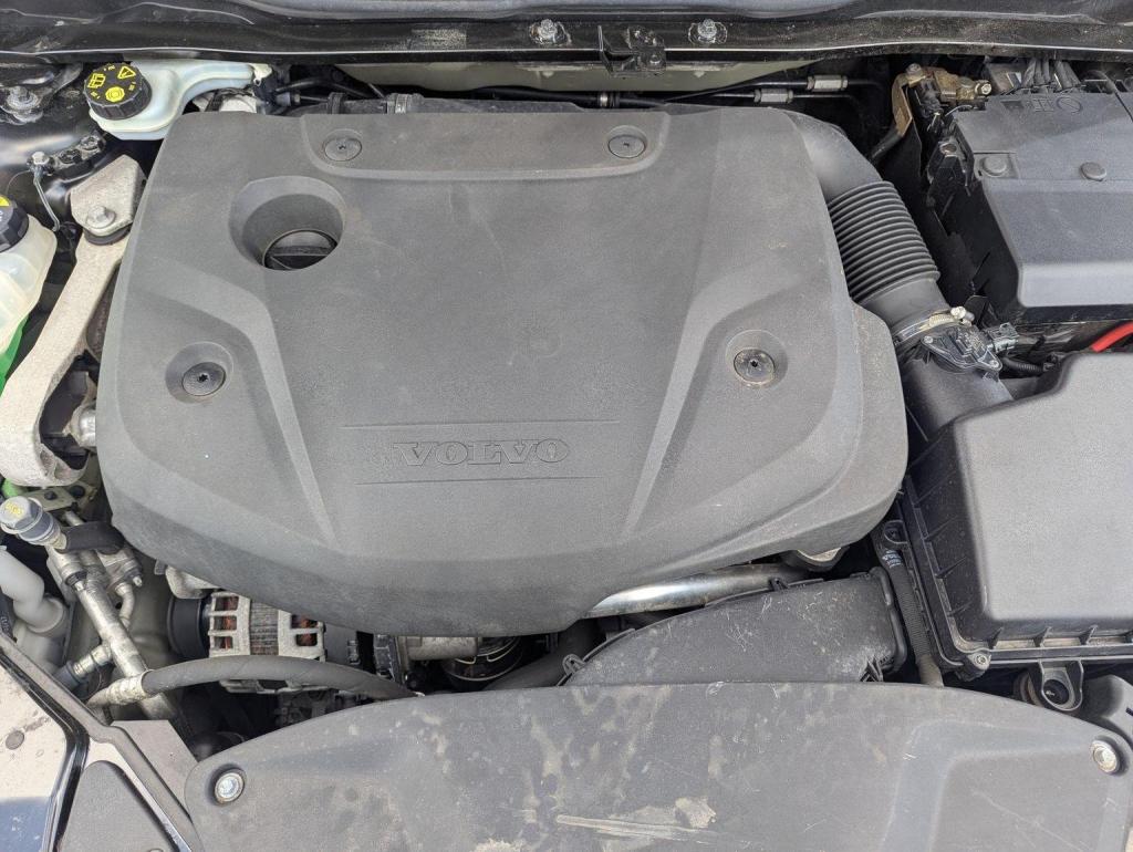 VOLVO V40 CROSS COUNTRY