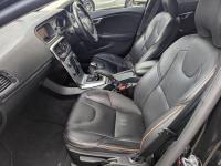 VOLVO V40 CROSS COUNTRY