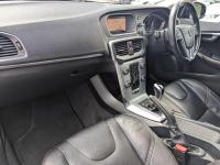 VOLVO V40 CROSS COUNTRY