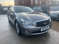 INFINITI M