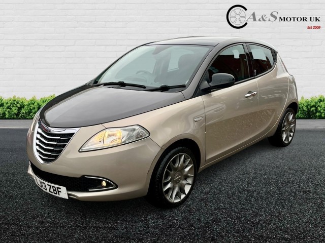 CHRYSLER YPSILON