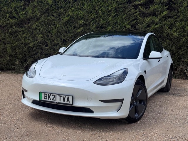 TESLA MODEL 3 (Dual Motor) Long Range Auto 4WDE 4dr