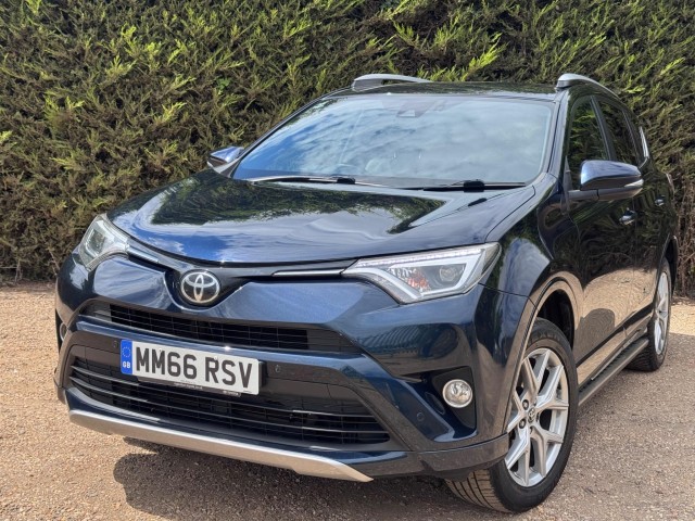 TOYOTA RAV4 2.0 D-4D Icon Euro 6 (s/s) 5dr (Safety Sense, Nav)