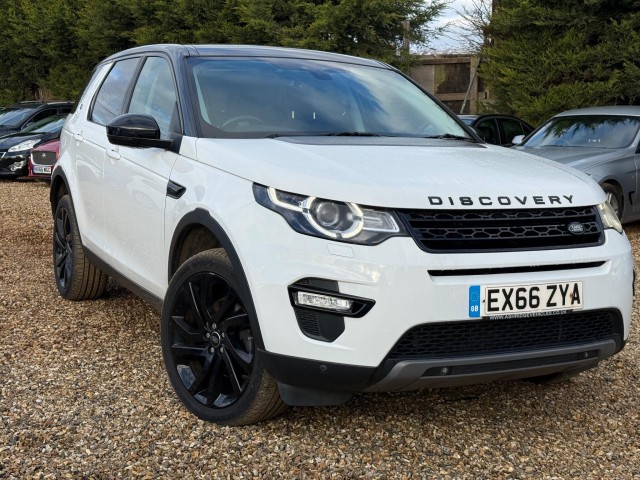 LAND ROVER DISCOVERY SPORT 2.0 TD4 HSE Black Auto 4WD Euro 6 (s/s) 5dr