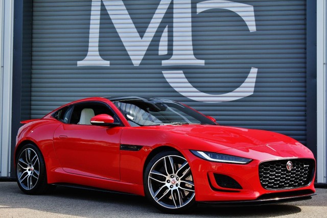 JAGUAR F-TYPE 5.0 V8 P450 R-Dynamic (2022)