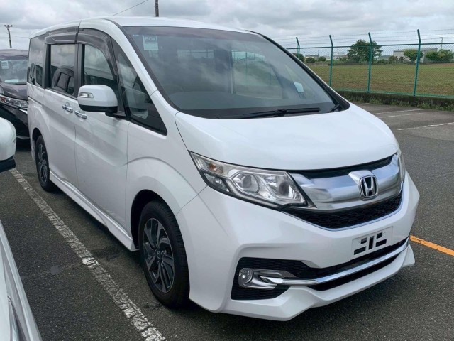 HONDA STEPWAGON SPADA WAKU WAKU DOOR (2015/15)