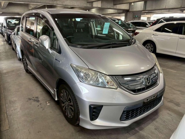 HONDA FREED JUST SELECTION (2012/12)