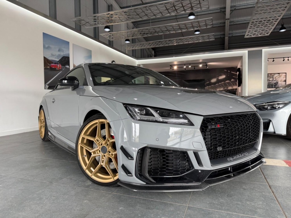 AUDI TT RS
