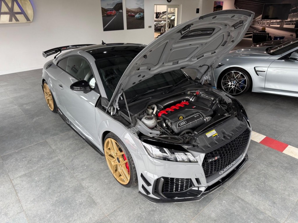 AUDI TT RS