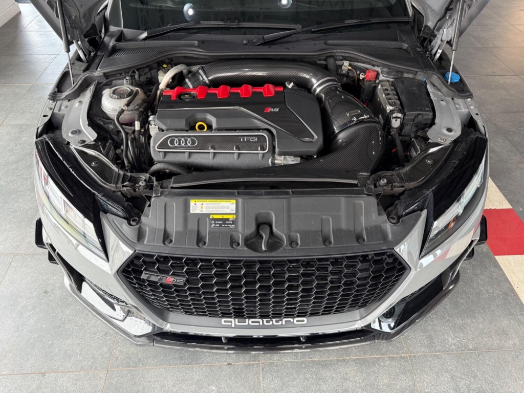 AUDI TT RS