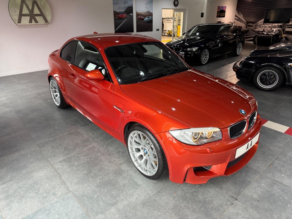 BMW 1 SERIES