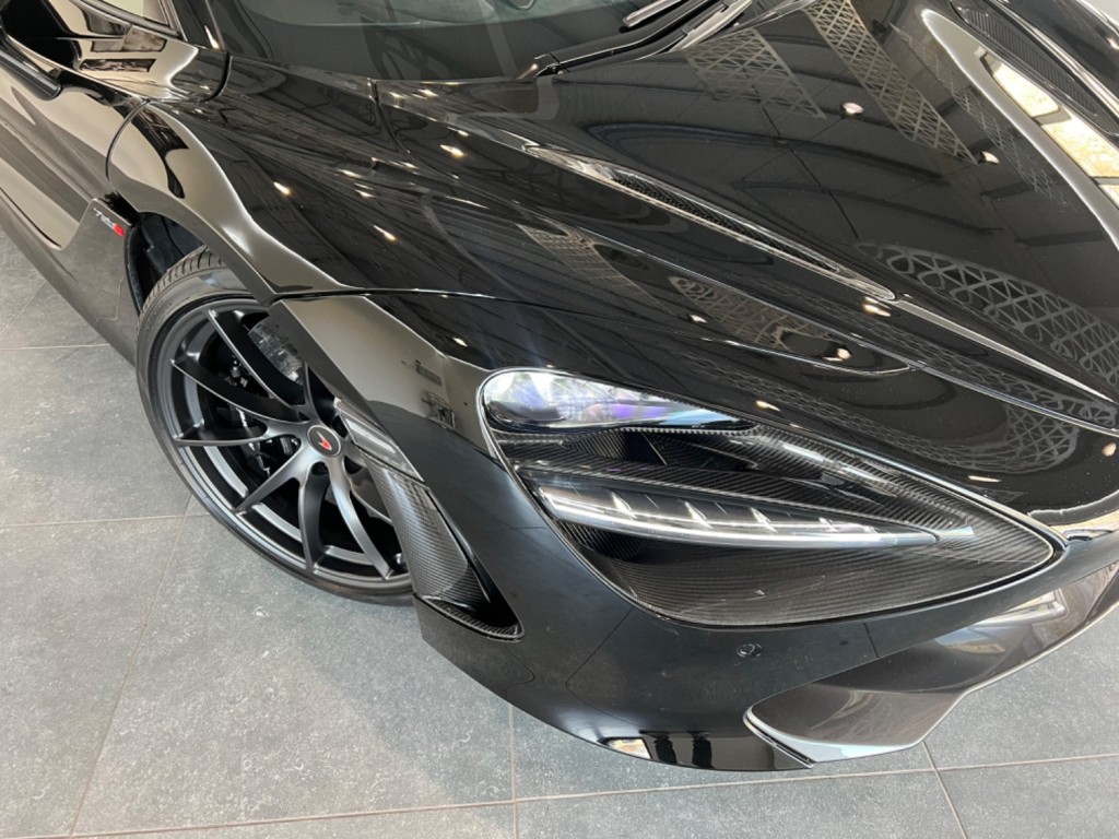 MCLAREN 720S