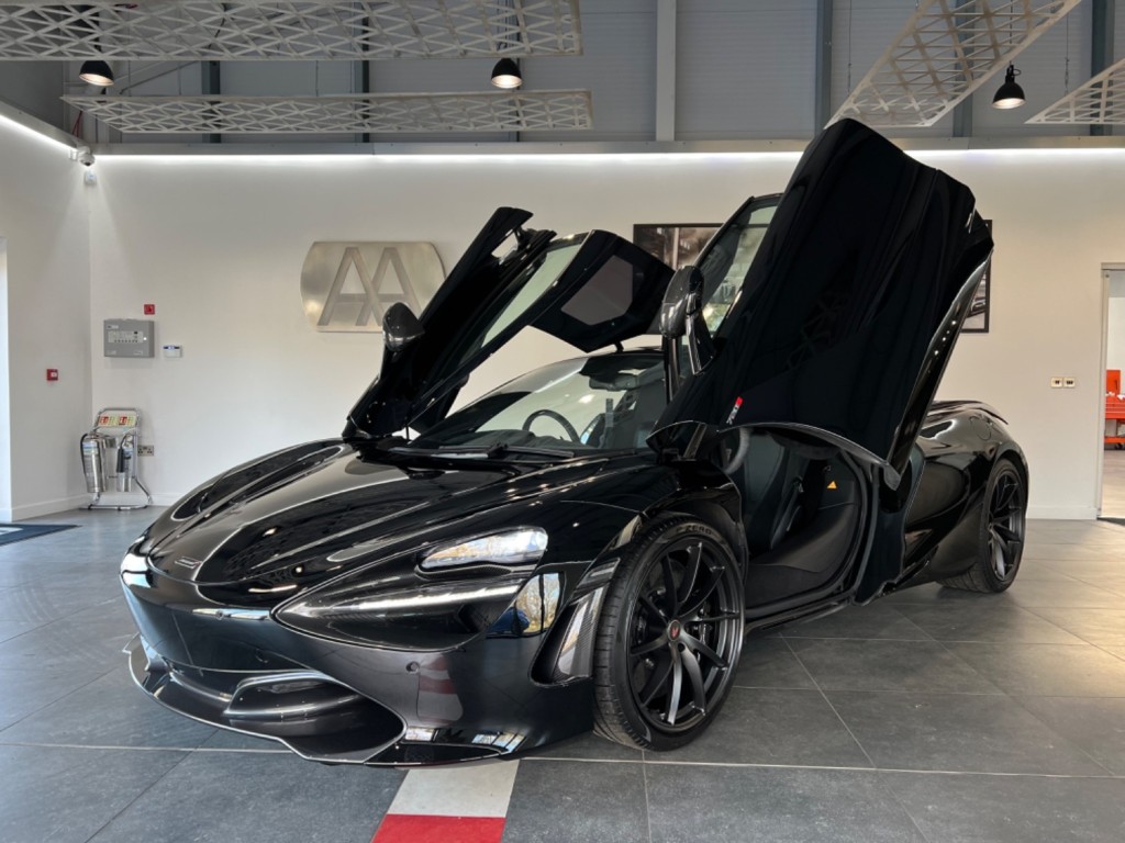 MCLAREN 720S