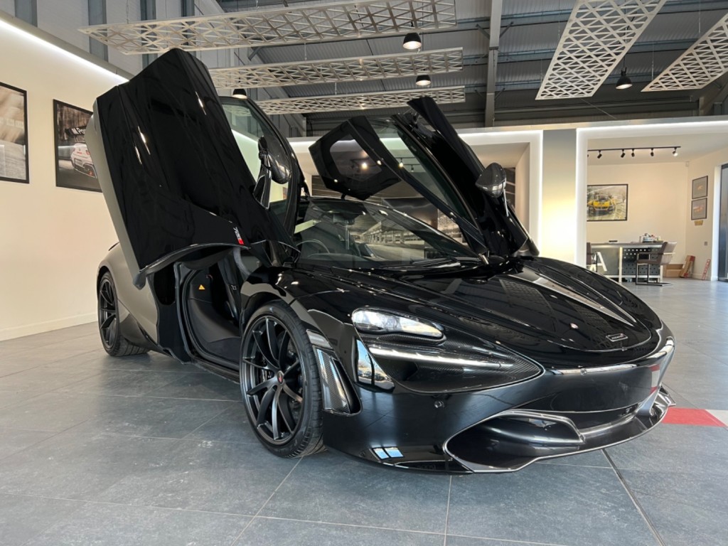 MCLAREN 720S