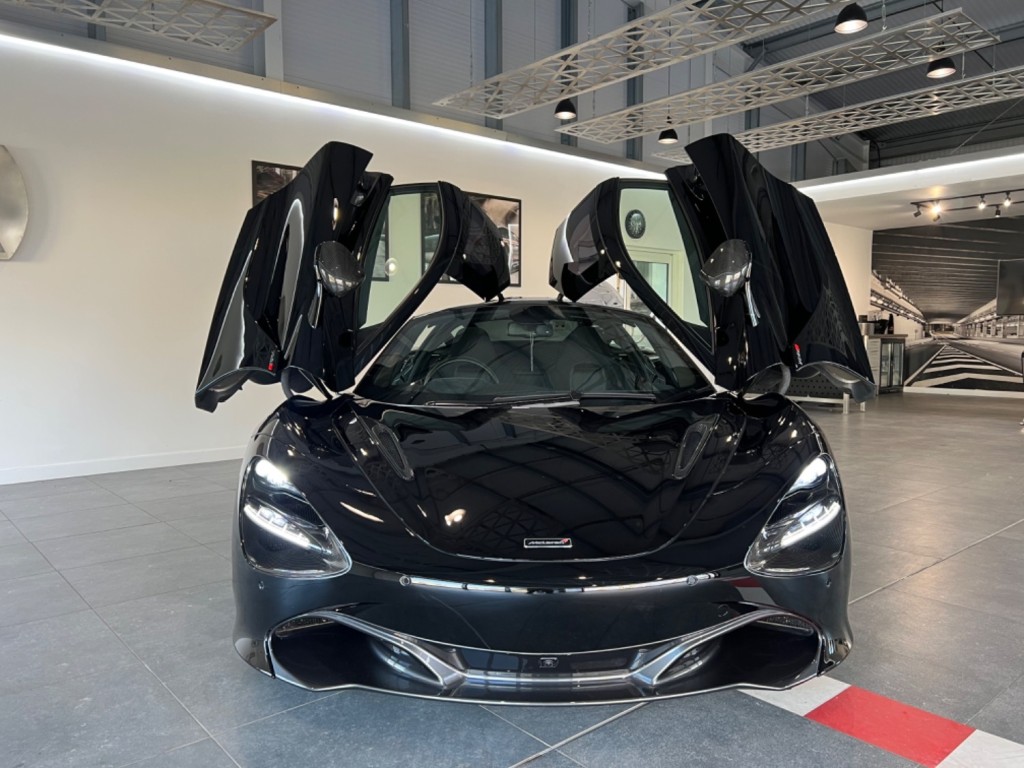 MCLAREN 720S