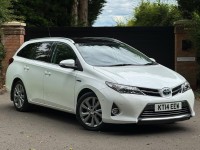 TOYOTA AURIS