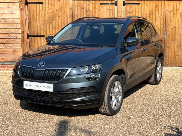 SKODA KAROQ