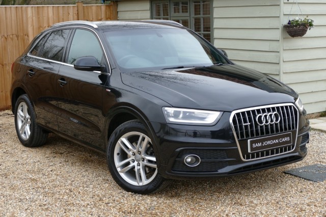 AUDI Q3