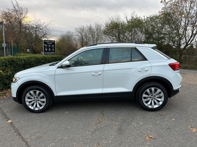 VOLKSWAGEN T-ROC