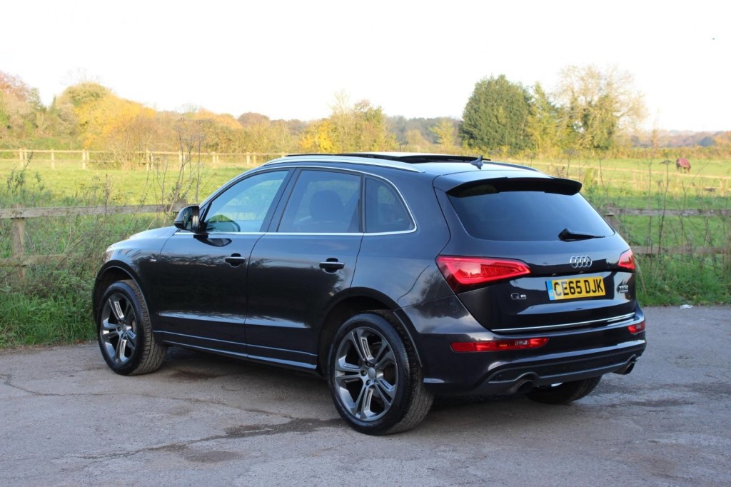 AUDI Q5