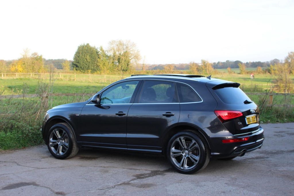 AUDI Q5