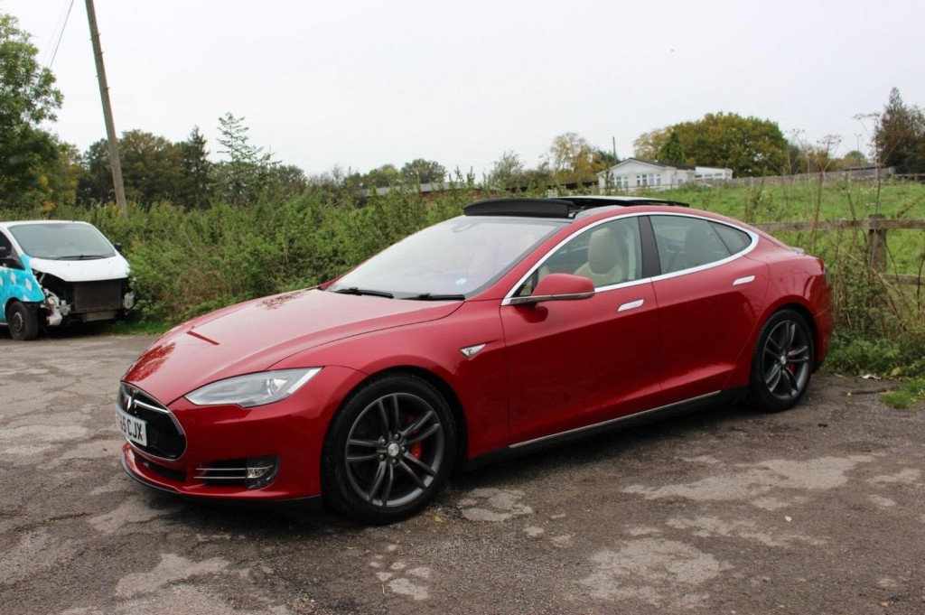 TESLA MODEL S
