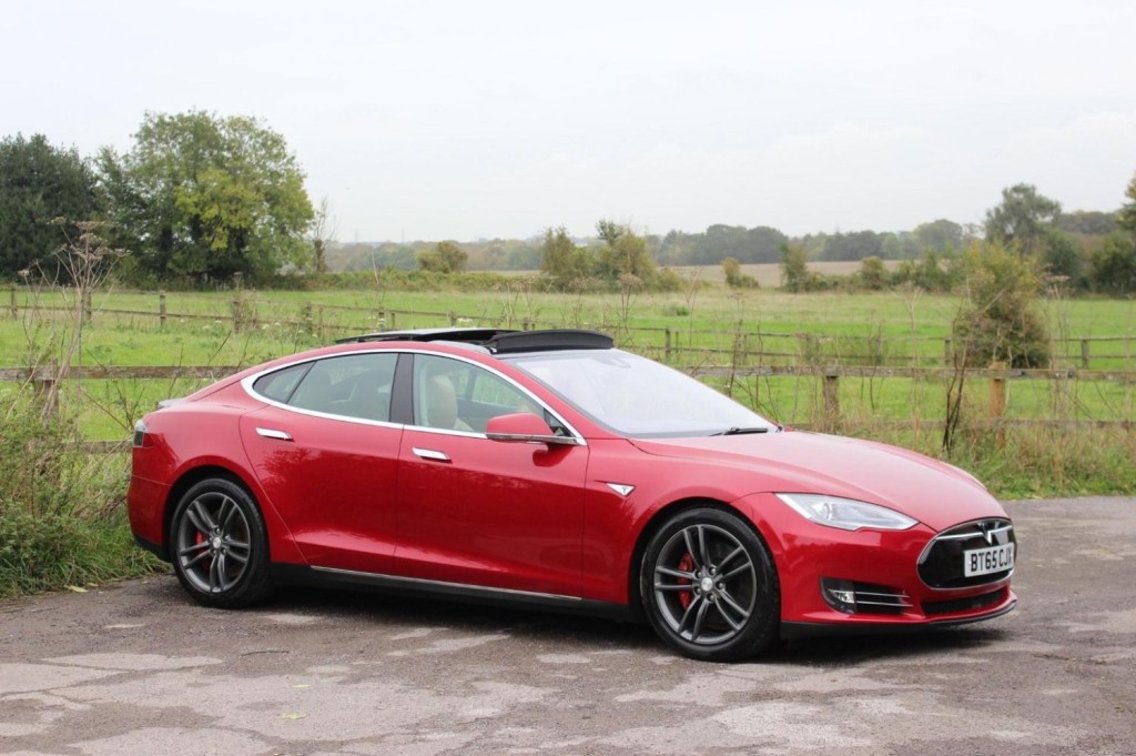 TESLA MODEL S