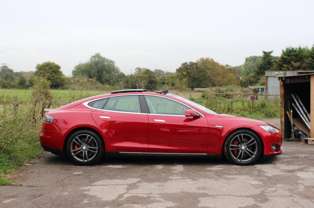 TESLA MODEL S