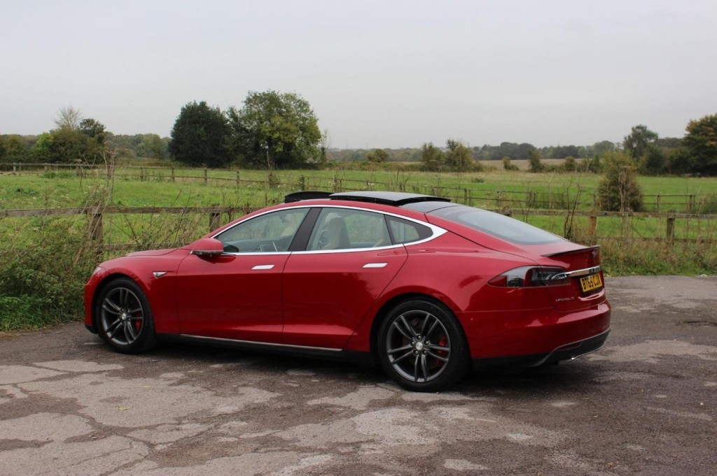 TESLA MODEL S