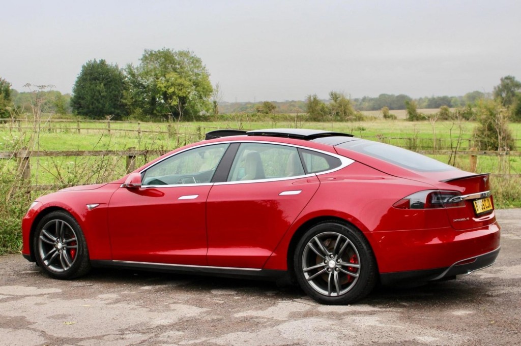 TESLA MODEL S