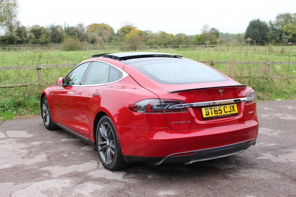 TESLA MODEL S