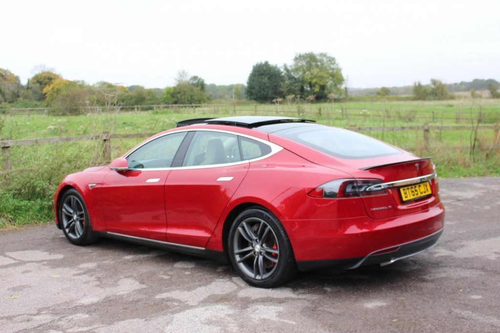 TESLA MODEL S