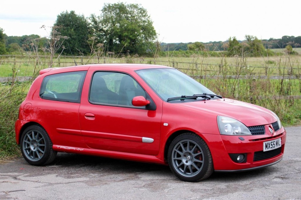 RENAULT CLIO