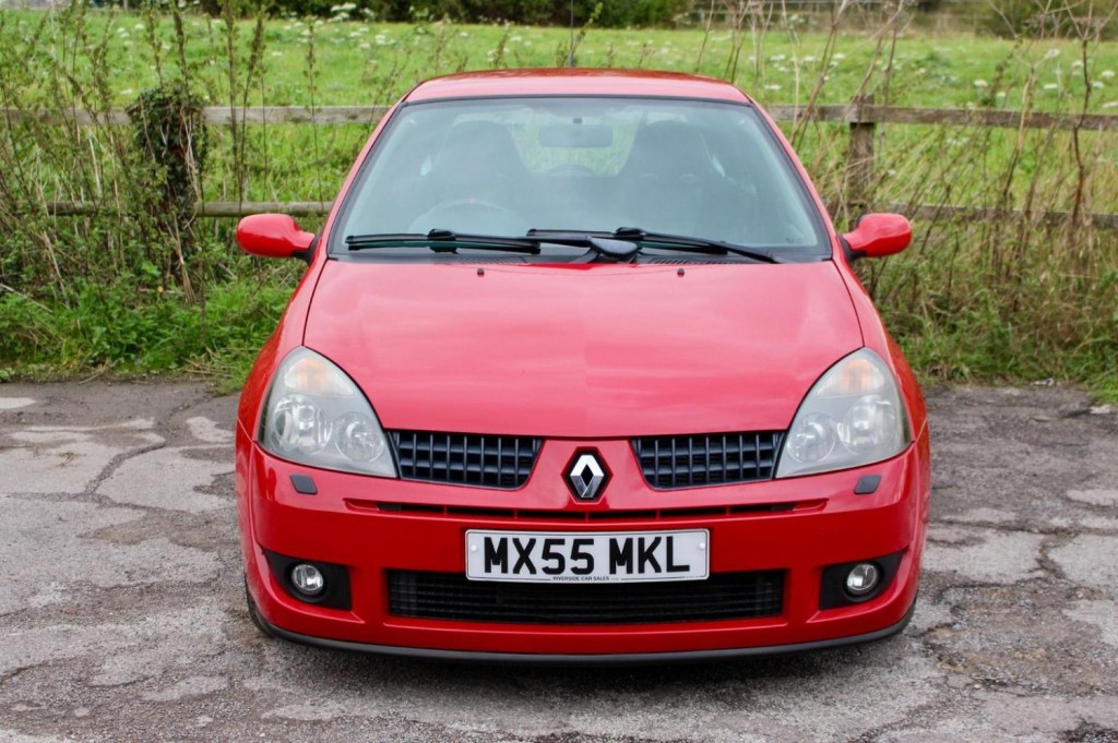 RENAULT CLIO