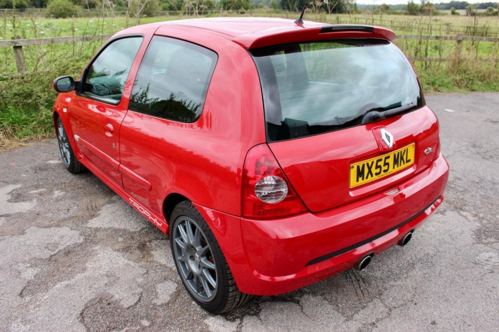 RENAULT CLIO
