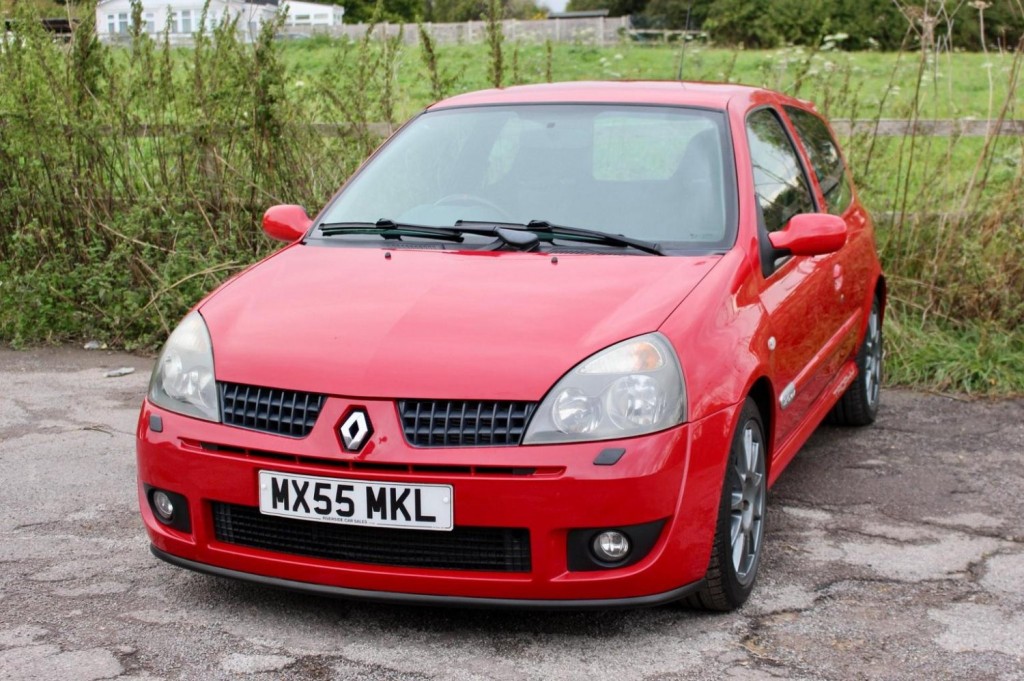 RENAULT CLIO