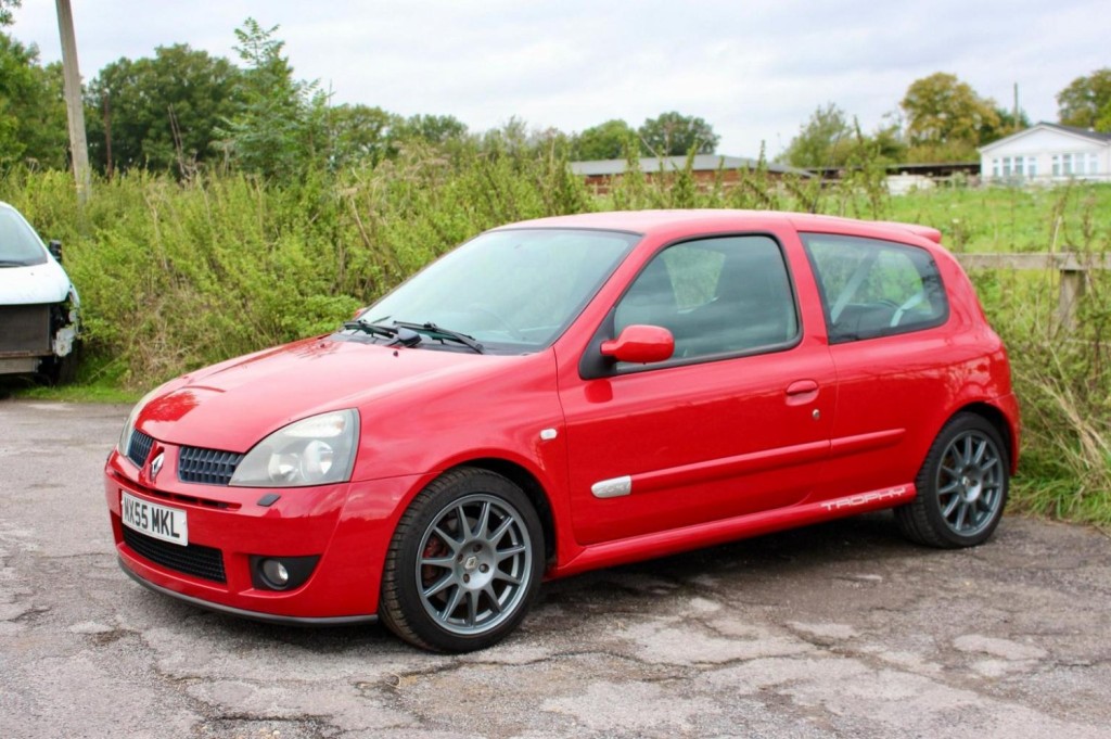 RENAULT CLIO